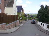 Hausbuschgasse über Grüner Weg