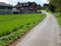 Hausbuschgasse via Maarweg