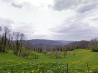 Hautepierre le Châtelet von Mouthier-Haute-Pierre über Les Gorges