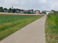 Heneberg via Heiligestraat