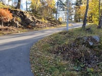 Tryvann von Voksen über Svarttrostveien