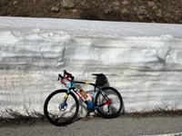 Independence Pass von Twin Lakes
