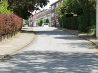 K.L.M.-straat via Piet Malherbestraat