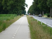 Kasteelstraat über Neerlee