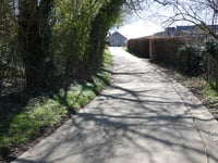 Kleine-Spouwen über Bergweg