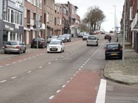 Kouvenderstraat über Aldenhofstraat