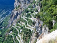 Lacets de Montvernier