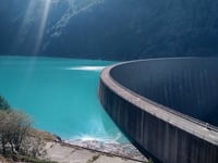 Lago di Place Moulin desde Roisan