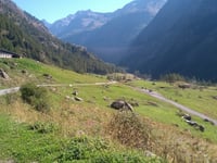 Lago di Place Moulin desde Roisan