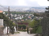 Látó-hegy über Verecke lépcső
