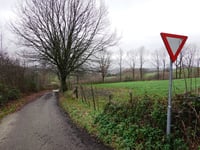 Lourdesgrot via Gemmenicherweg