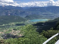 Mendel Pass / Passo Mendola z Sarnonico przez Villini dell'Alpe
