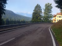 Mendel Pass / Passo Mendola z Sarnonico przez Villini dell'Alpe