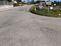 Mirabel przez Route de Villeneuve
