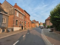 Monseigneur Abbeloosstraat z Molenbeek przez Gooik