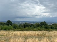 Mont Brouilly vanuit Quincié-en-Beaujolais