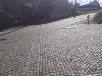 Mont Saint-Aubert über Rue de Brulé