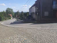 Mont Saint-Aubert über Rue de Brulé