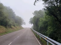 Monte Naranco / Monumento al Sagrado Corazón de Jesús vanuit Oviedo