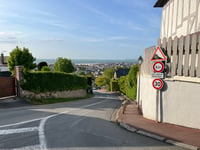 Montée d'Église Saint-Laurent