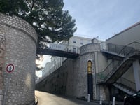 Montée de la Bonne Mère / Notre-Dame-de-la-Garde via Rue des Lices
