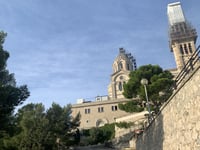 Montée de la Bonne Mère / Notre-Dame-de-la-Garde via Rue des Lices