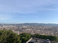 Montée de la Bonne Mère / Notre-Dame-de-la-Garde via Rue des Lices
