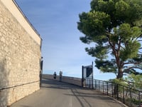 Montée de la Bonne Mère / Notre-Dame-de-la-Garde via Rue des Lices