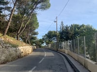 Montée de la Bonne Mère / Notre-Dame-de-la-Garde via Rue Fort du Sanctuaire
