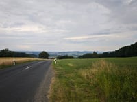 Montée du Karelshaff von Ettelbruck über Rue Michel Weber
