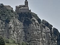 Montefalcone Appennino depuis Comunanza par Monte Giove