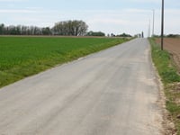 Nieuwe Baan from Alt Hoeselt via Sint-Lambertusstraat