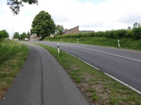 Nütheim przez Aachener Strasse