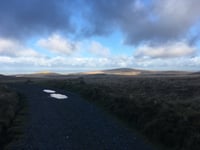 Okement Hill depuis Okehampton par Hart Tor