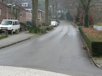 Ommershoflaan über Karel van Gelderlaan