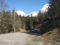 Parking les Sardoches from Le Bouchet-Mont-Charvin