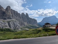 Passo Gardena from Plan de Gralba
