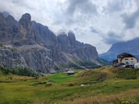Passo Gardena from Plan de Gralba