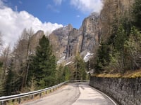 Passo Gardena from Plan de Gralba