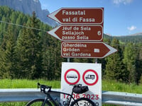 Passo Gardena from Plan de Gralba
