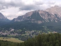 Passo Valparola vanuit Cortina d'Ampezzo via Passo Falzarego