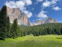 Passo Valparola z Cortina d'Ampezzo przez Passo Falzarego
