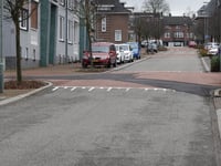 Prins Bernhardstraat über Selzerbeeklaan