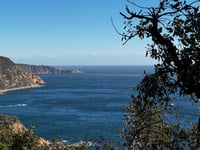 La Dona Espenyada desde Sant Feliu de Guíxols