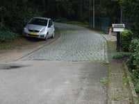 Rijzendeweg über Bossestraat