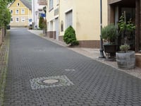 Robert-Schuman-Strasse über Reissstrasse