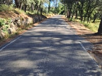 Route de Caireval von Lambesc