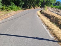 Route de Caireval von Lambesc