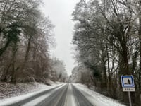 Les Fiers Monts von Sermiers über Route de Damery