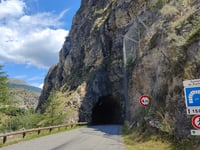 Route des Espagnols from Saint-Martin-de-Queyrières